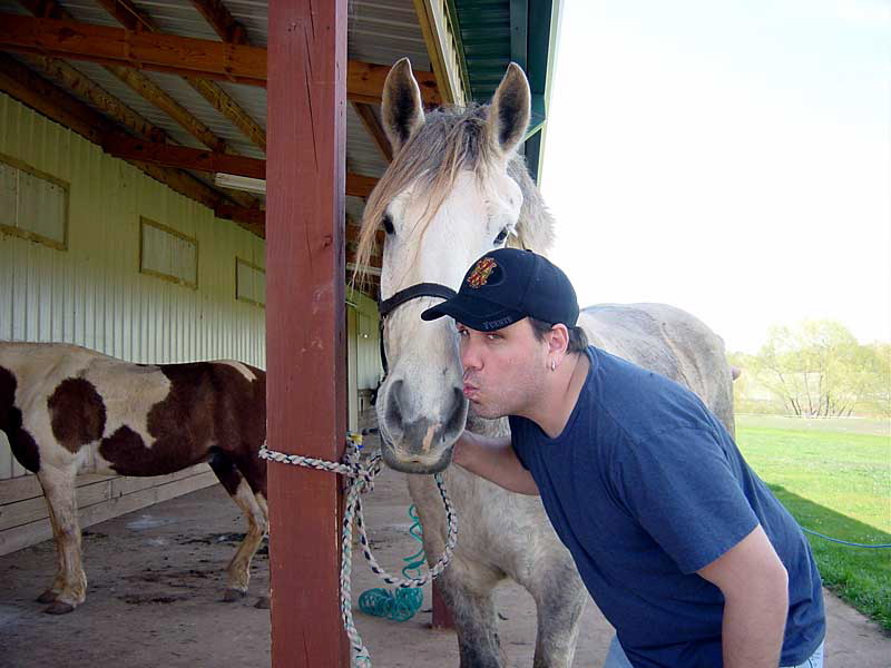 andrew_kissing_bert